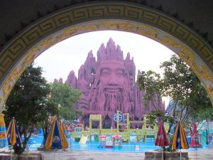 The Buddhist themed amusement park, Suoi Tien, opened in Ho Chi Minh City in 1995.